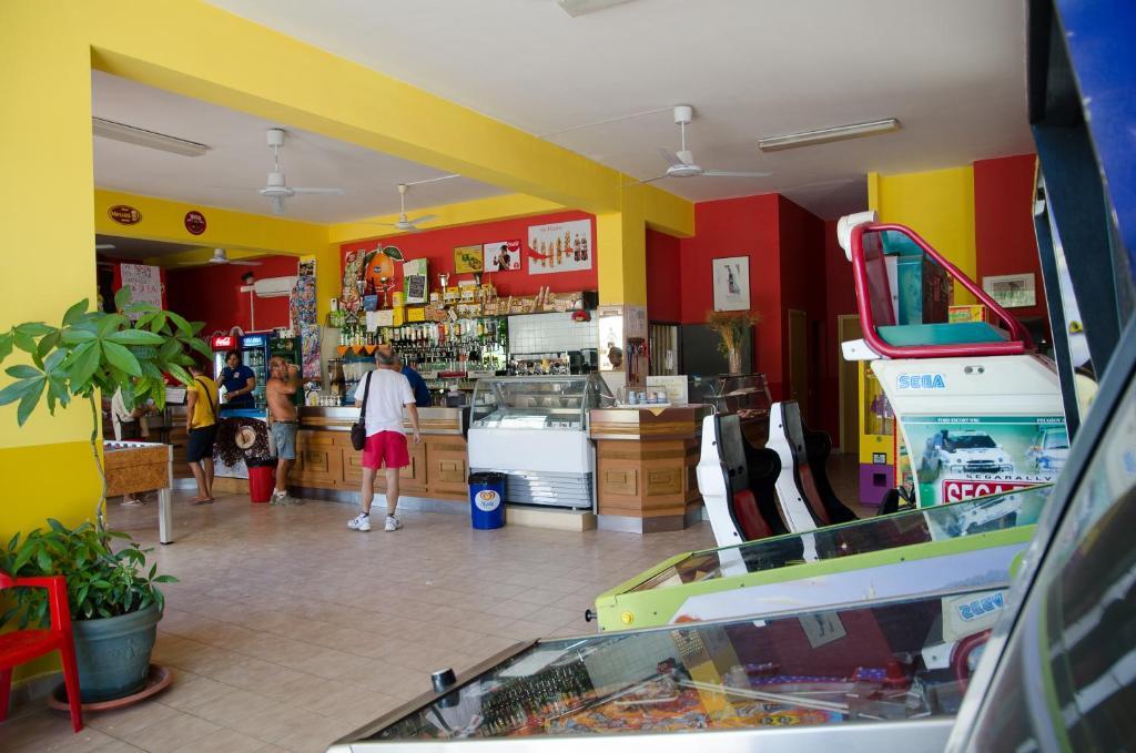 Kamemi Village & Camping Ribera Luaran gambar