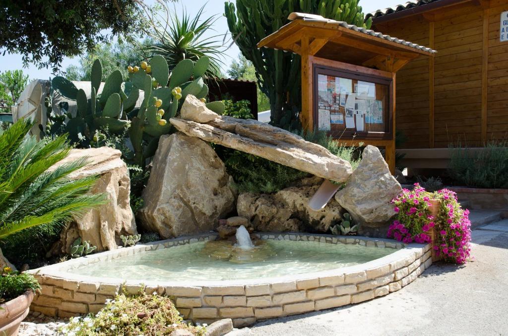 Kamemi Village & Camping Ribera Luaran gambar