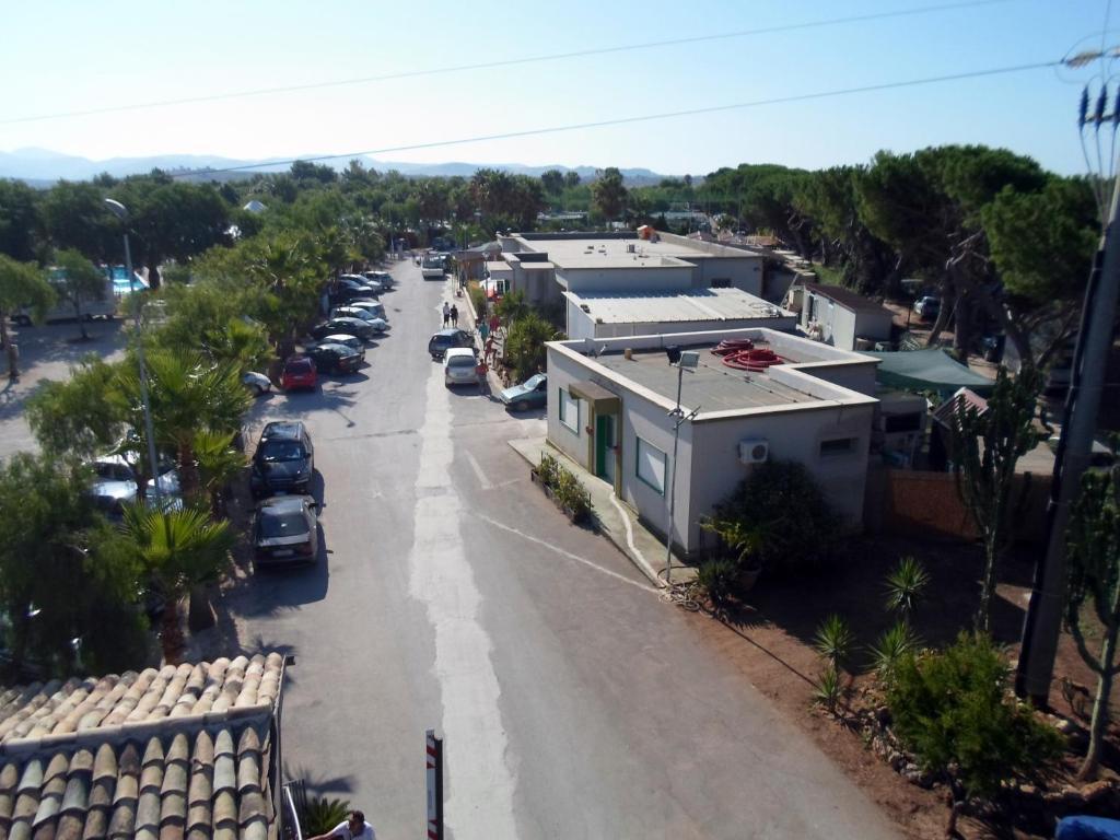 Kamemi Village & Camping Ribera Luaran gambar