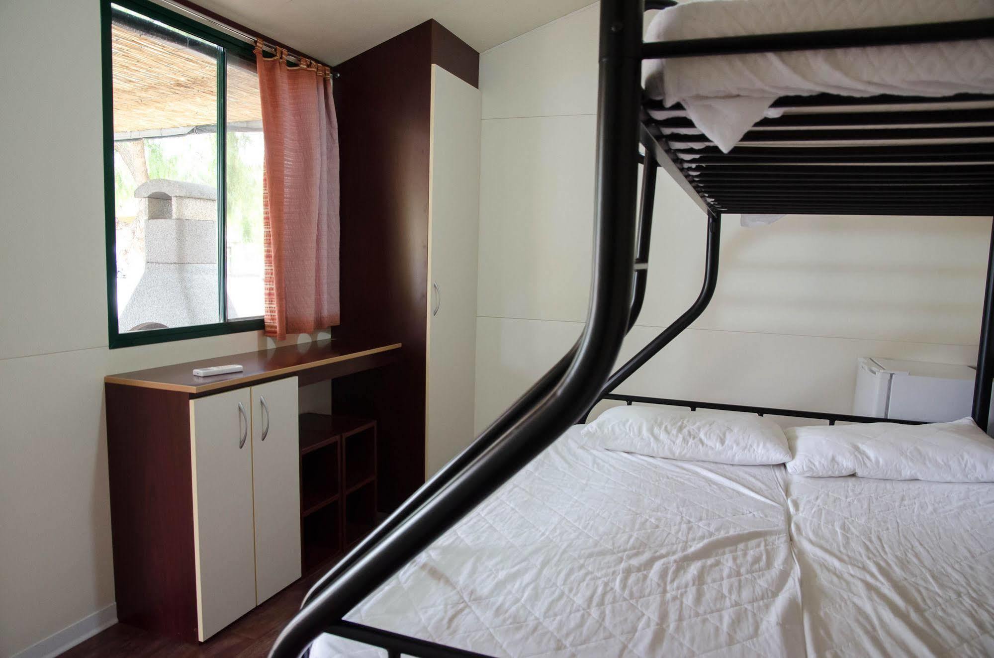 Kamemi Village & Camping Ribera Luaran gambar